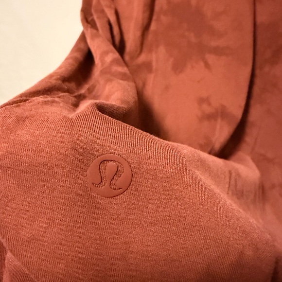 lululemon The Fundamental Long Sleeve Shirt Rust Tie Dye - Picture 5 of 5
